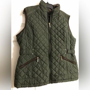 Weatherproof diamond quilted puffer vest